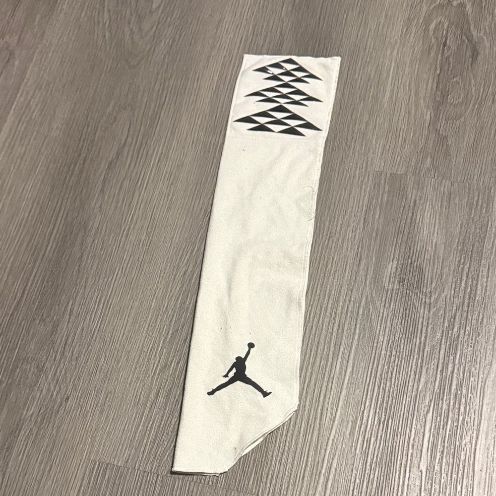White and Black Jordan Streamer Towel